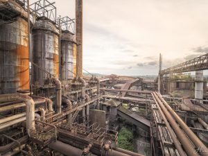 Photographie d'une vieille usine