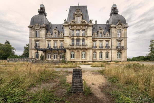 Photographie du château de mercy de face
