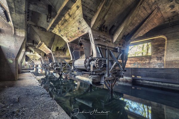 Photographie de l'usine de sidérurgie Terre Rouge.