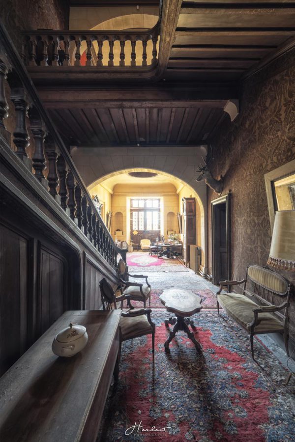 Photographie de l'intérieur du Château de la Chasseigne.