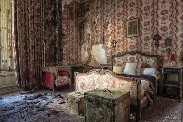 Photographie d'une chambre du Château de Sauveterre.