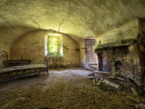 Photographie d'une chambre du Château de Charmel.