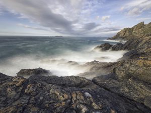 Photographie d'un bord de plage.