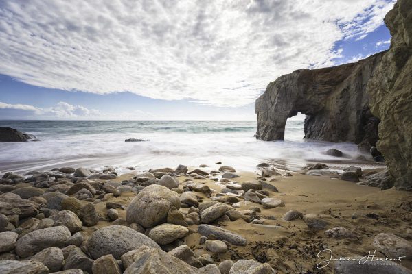 Photographie d'un bord de plage.