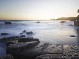 Photographie d'un bord de plage.