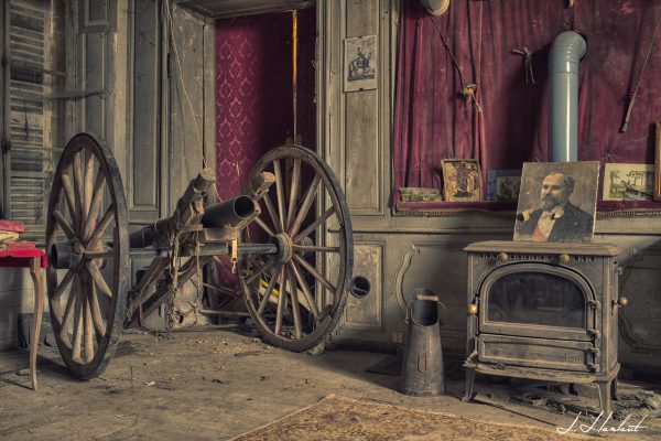 Photographie d'un canon réalisée dans le Château Secession.